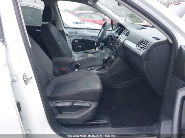 Photo 4 VIN: 3VV0B7AX0JM074467 - VOLKSWAGEN TIGUAN 