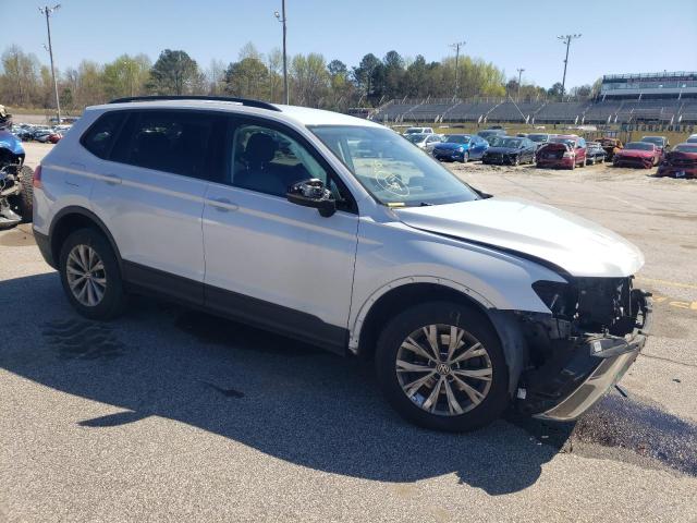 Photo 3 VIN: 3VV0B7AX1JM038903 - VOLKSWAGEN TIGUAN S 