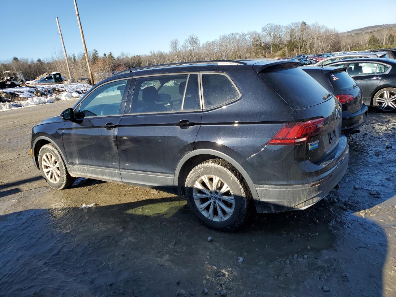 Photo 1 VIN: 3VV0B7AX1JM058147 - VOLKSWAGEN TIGUAN 