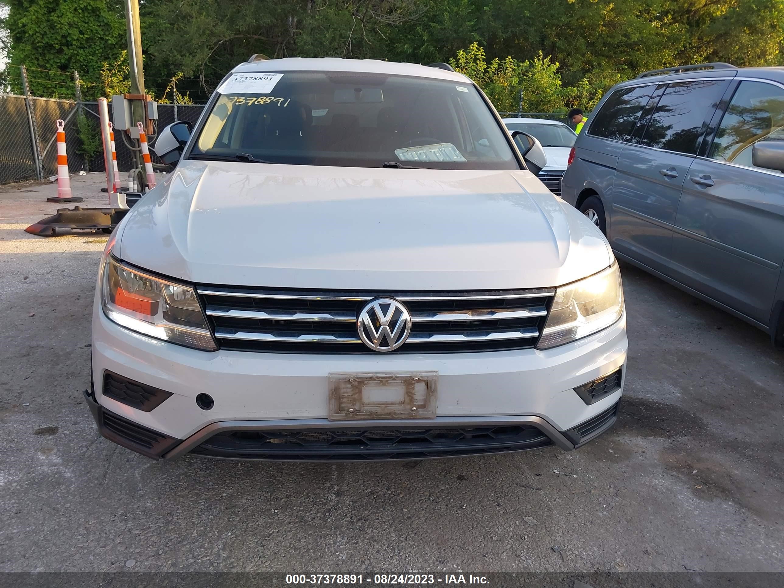 Photo 12 VIN: 3VV0B7AX1JM078933 - VOLKSWAGEN TIGUAN 