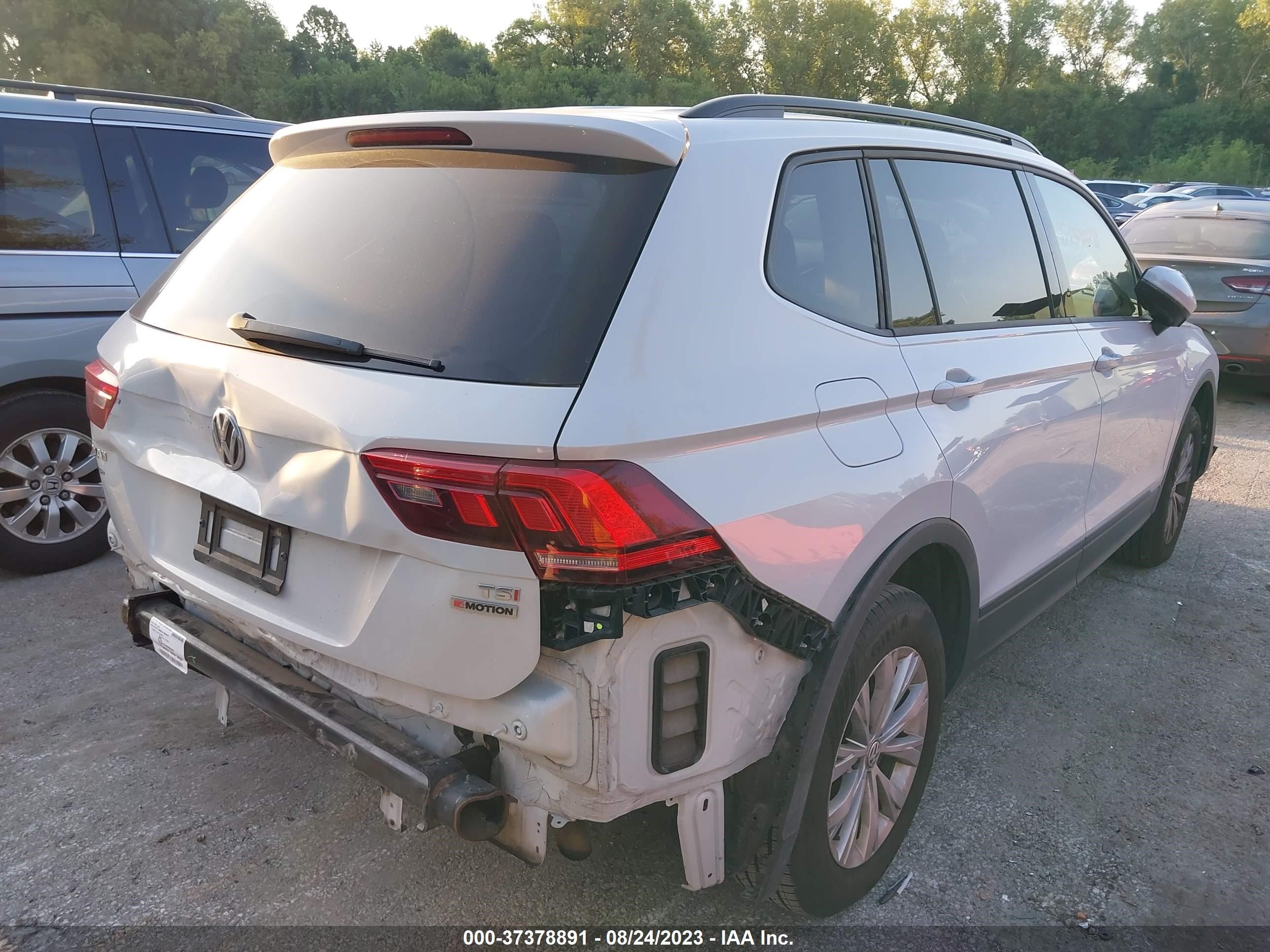 Photo 3 VIN: 3VV0B7AX1JM078933 - VOLKSWAGEN TIGUAN 