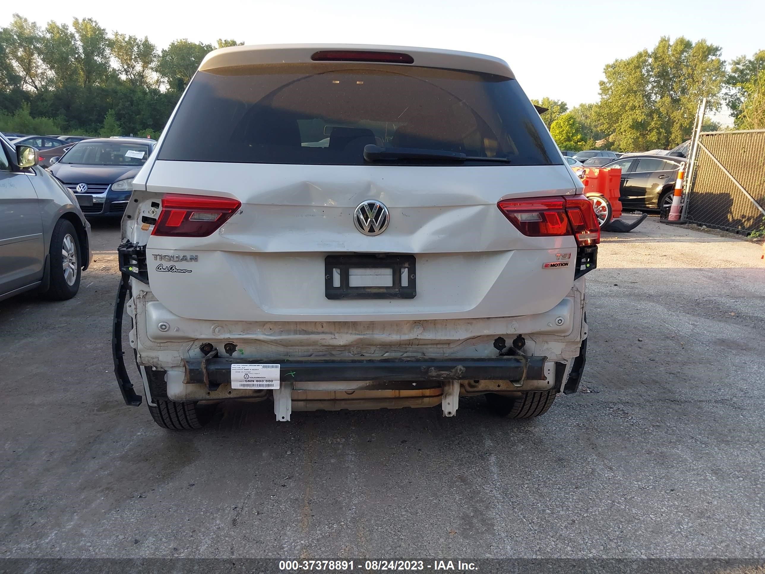 Photo 5 VIN: 3VV0B7AX1JM078933 - VOLKSWAGEN TIGUAN 