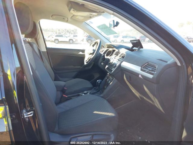 Photo 4 VIN: 3VV0B7AX2JM120638 - VOLKSWAGEN TIGUAN 