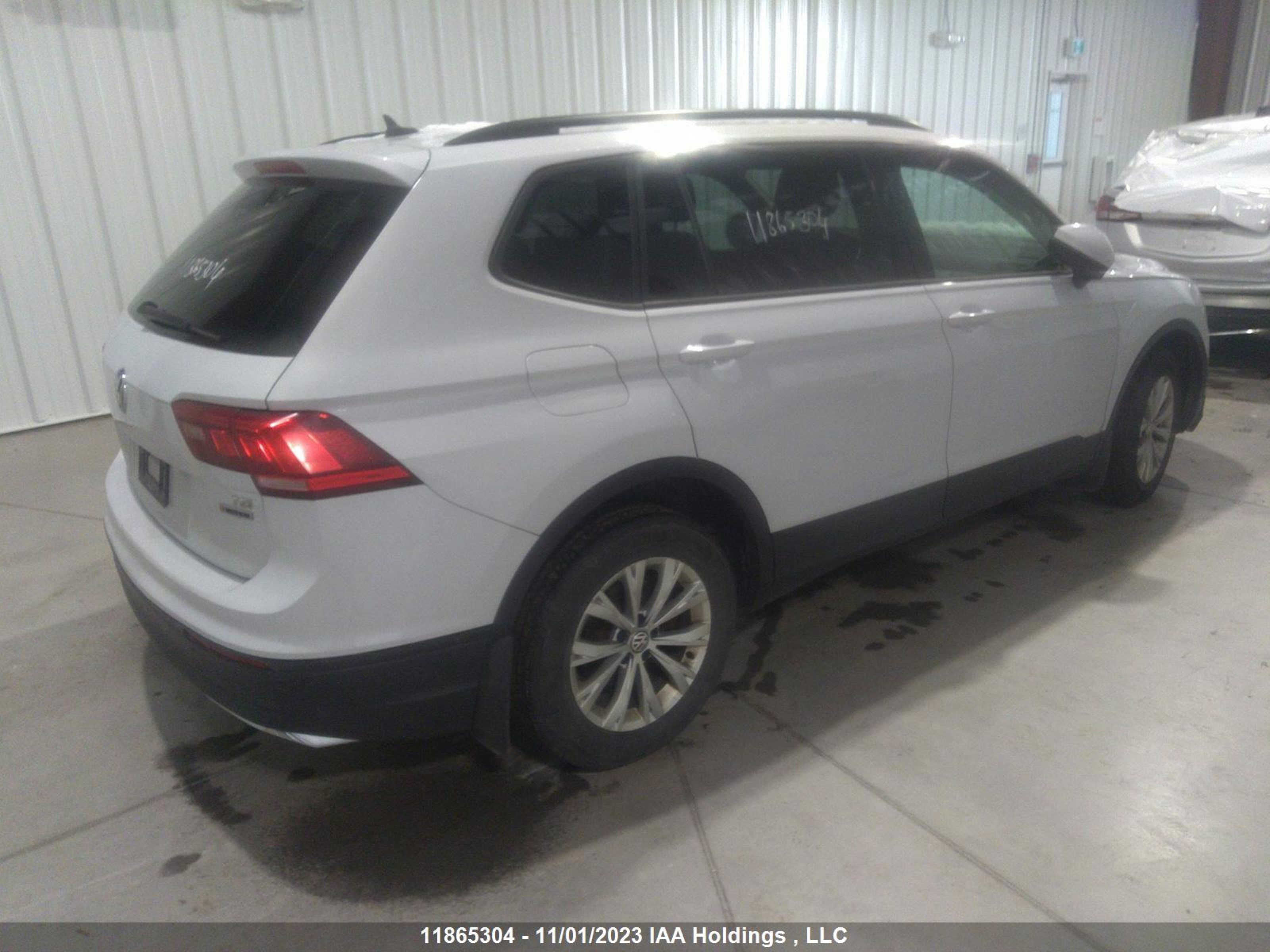 Photo 3 VIN: 3VV0B7AX3JM007913 - VOLKSWAGEN TIGUAN 