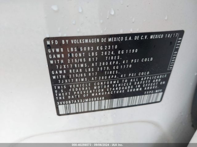 Photo 8 VIN: 3VV0B7AX3JM068548 - VOLKSWAGEN TIGUAN 