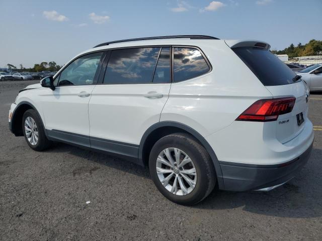 Photo 1 VIN: 3VV0B7AX4JM046588 - VOLKSWAGEN TIGUAN S 