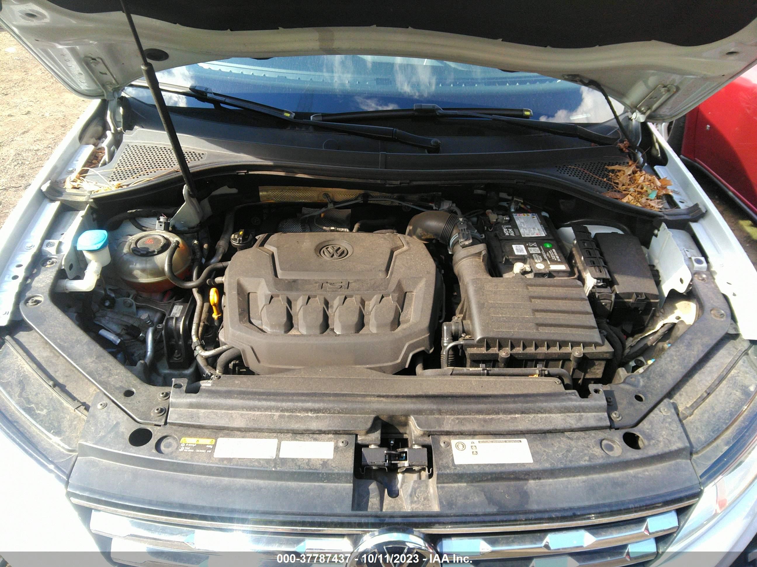 Photo 9 VIN: 3VV0B7AX5JM041318 - VOLKSWAGEN TIGUAN 