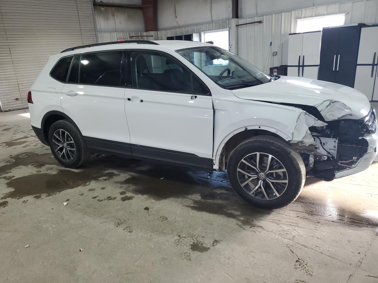 Photo 3 VIN: 3VV0B7AX5MM103644 - VOLKSWAGEN TIGUAN 