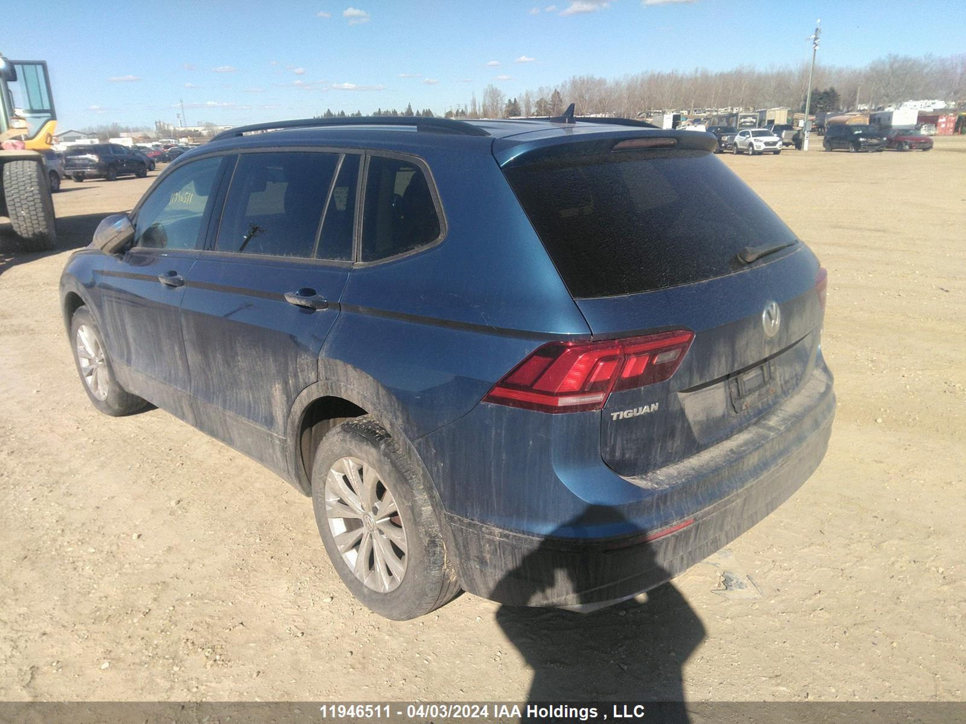 Photo 2 VIN: 3VV0B7AX6JM096201 - VOLKSWAGEN TIGUAN 