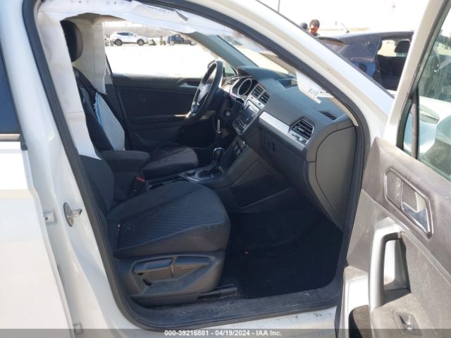 Photo 4 VIN: 3VV0B7AX7JM105021 - VOLKSWAGEN TIGUAN 