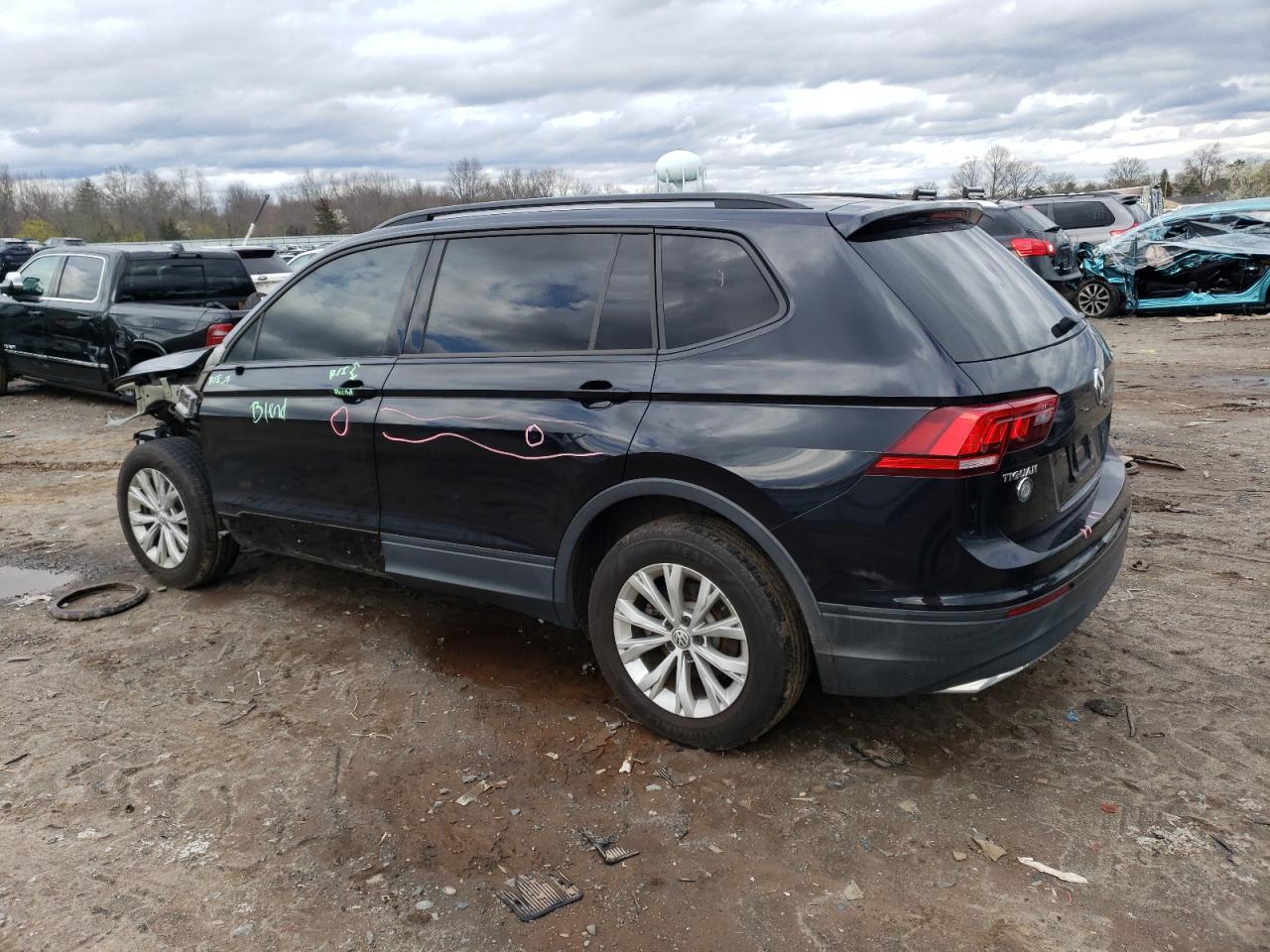 Photo 1 VIN: 3VV0B7AX8JM088147 - VOLKSWAGEN TIGUAN 