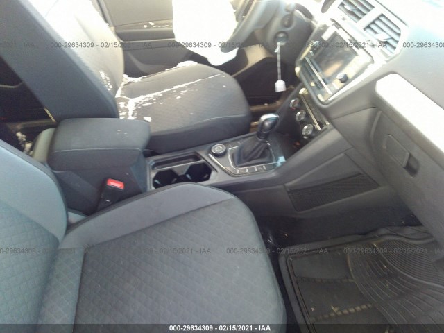 Photo 4 VIN: 3VV0B7AX8KM038351 - VOLKSWAGEN TIGUAN 