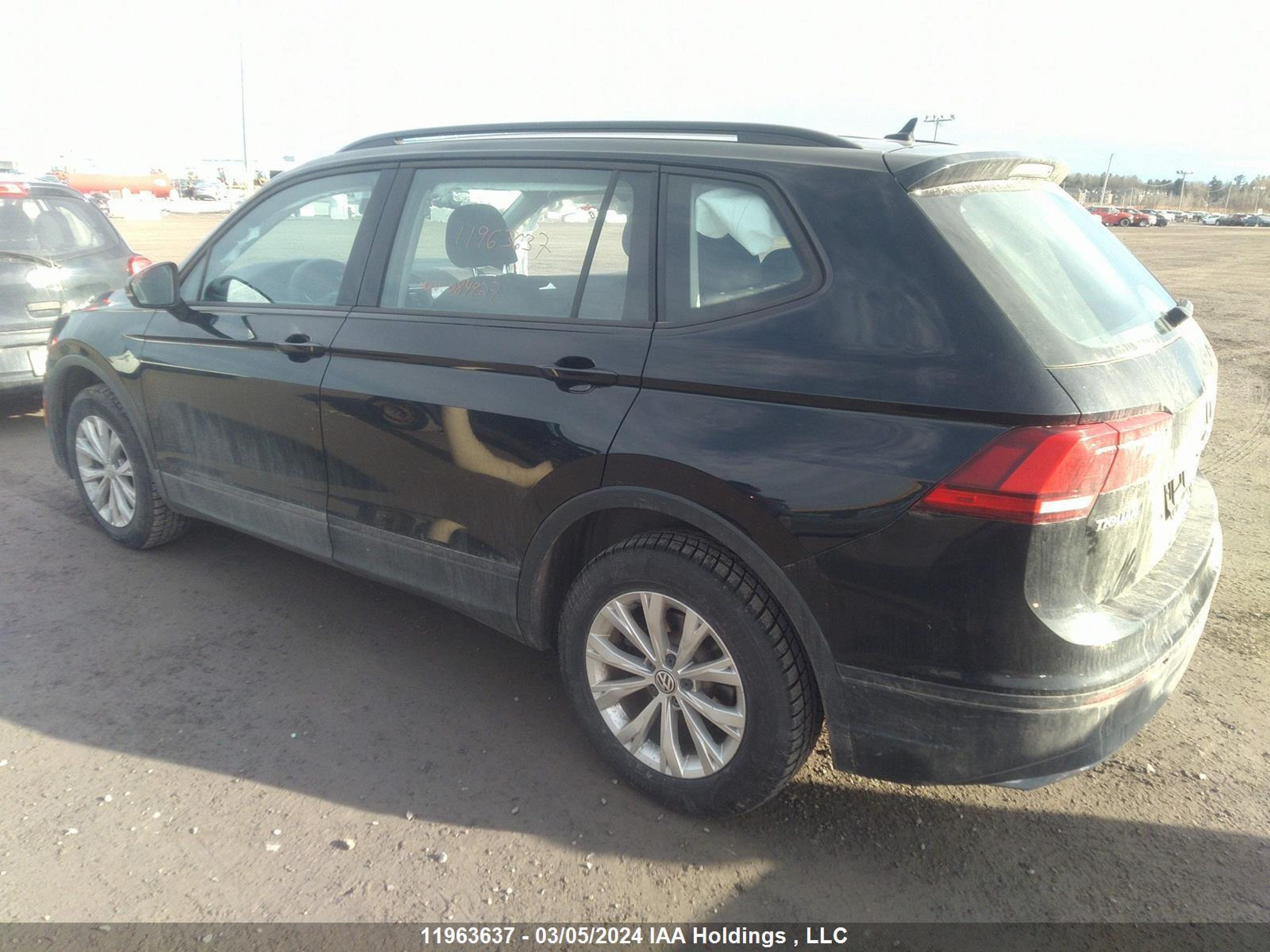 Photo 2 VIN: 3VV0B7AX8MM084927 - VOLKSWAGEN TIGUAN 