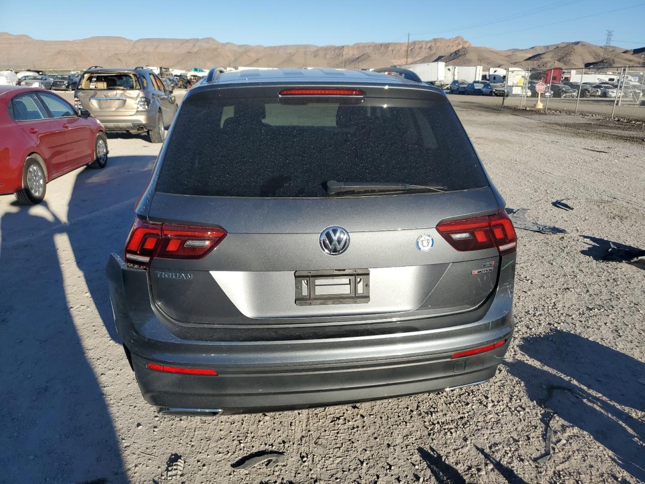 Photo 5 VIN: 3VV0B7AX9JM157119 - VOLKSWAGEN TIGUAN 