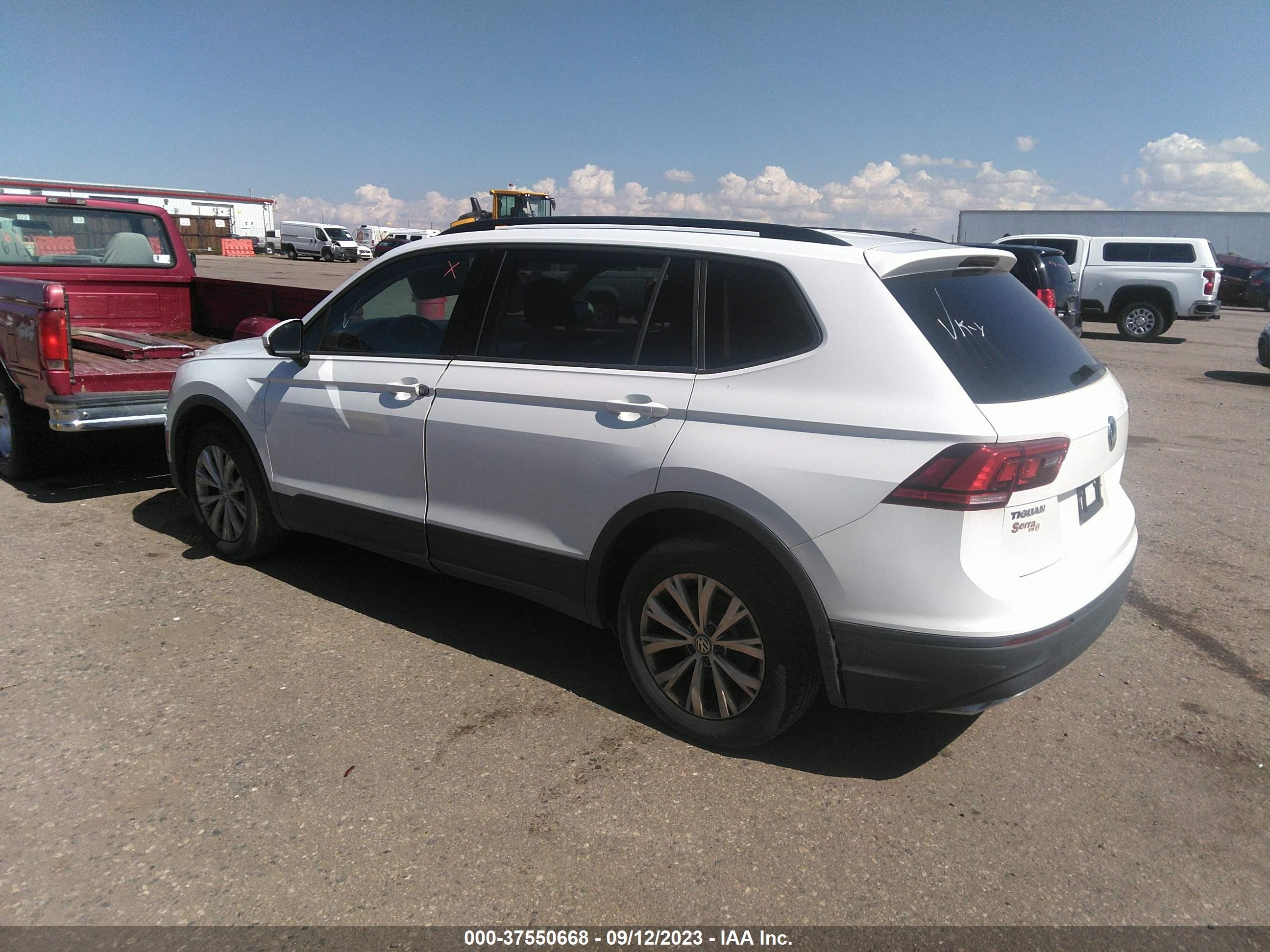 Photo 2 VIN: 3VV1B7AX0JM026634 - VOLKSWAGEN TIGUAN 