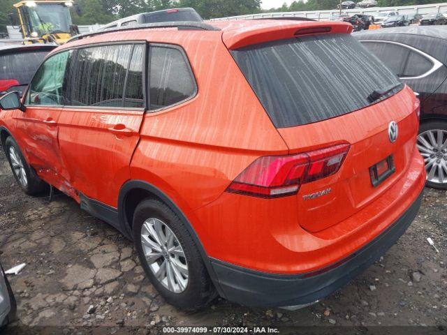 Photo 2 VIN: 3VV1B7AX0JM075252 - VOLKSWAGEN TIGUAN 