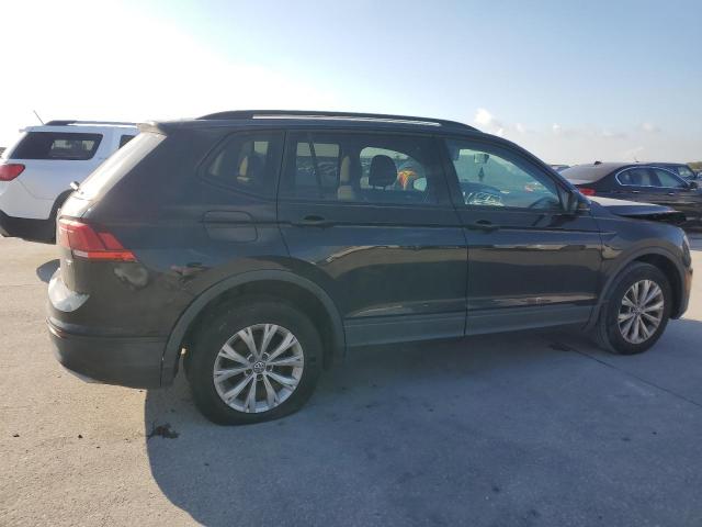 Photo 2 VIN: 3VV1B7AX0JM121405 - VOLKSWAGEN TIGUAN S 