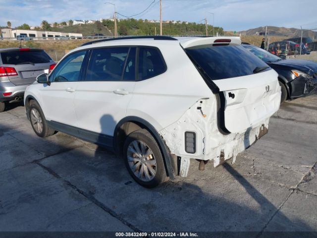 Photo 2 VIN: 3VV1B7AX1JM033981 - VOLKSWAGEN TIGUAN 