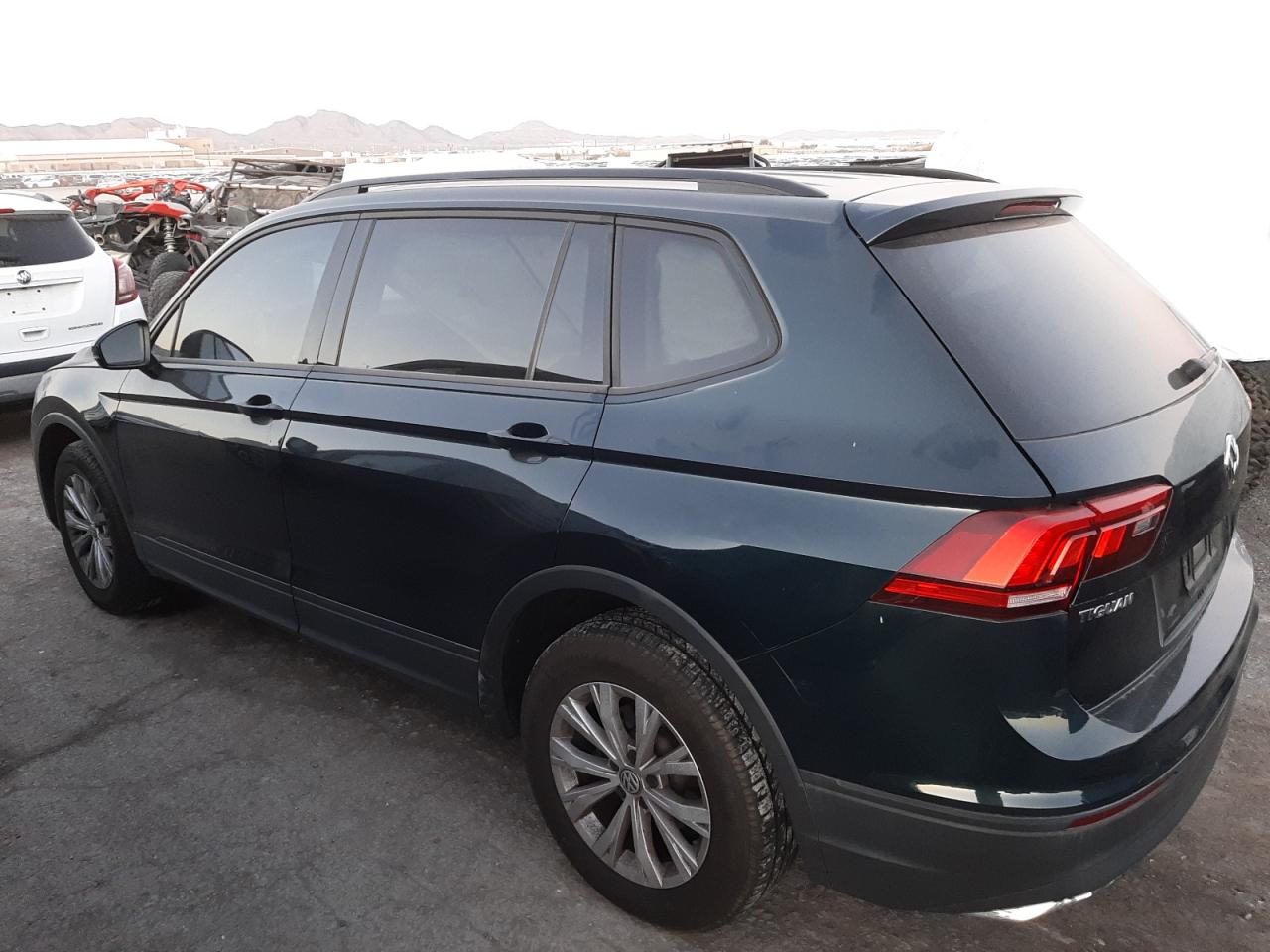 Photo 1 VIN: 3VV1B7AX1JM062980 - VOLKSWAGEN TIGUAN 