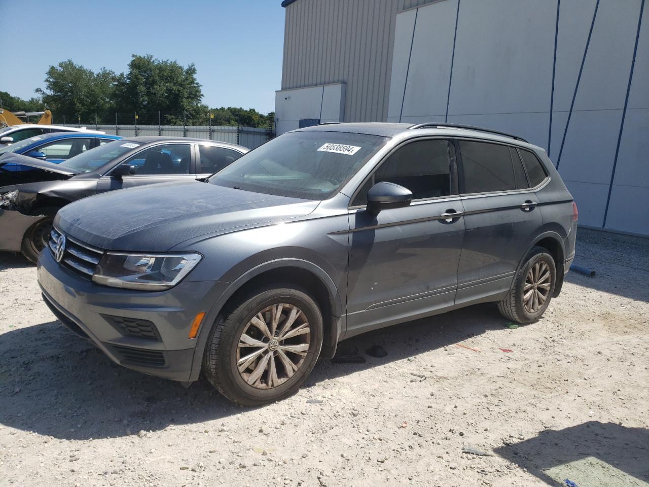 Photo 0 VIN: 3VV1B7AX1JM120943 - VOLKSWAGEN TIGUAN 