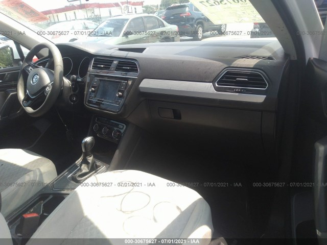 Photo 4 VIN: 3VV1B7AX3JM083538 - VOLKSWAGEN TIGUAN 