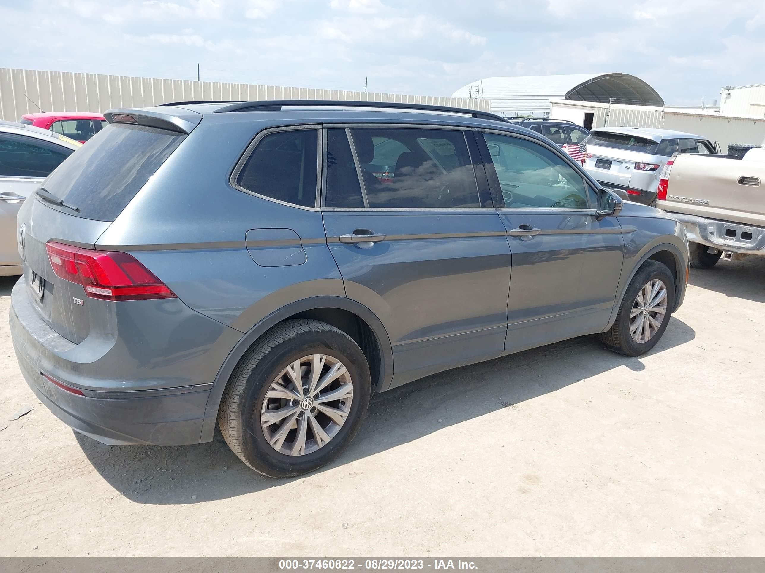 Photo 3 VIN: 3VV1B7AX3JM103450 - VOLKSWAGEN TIGUAN 