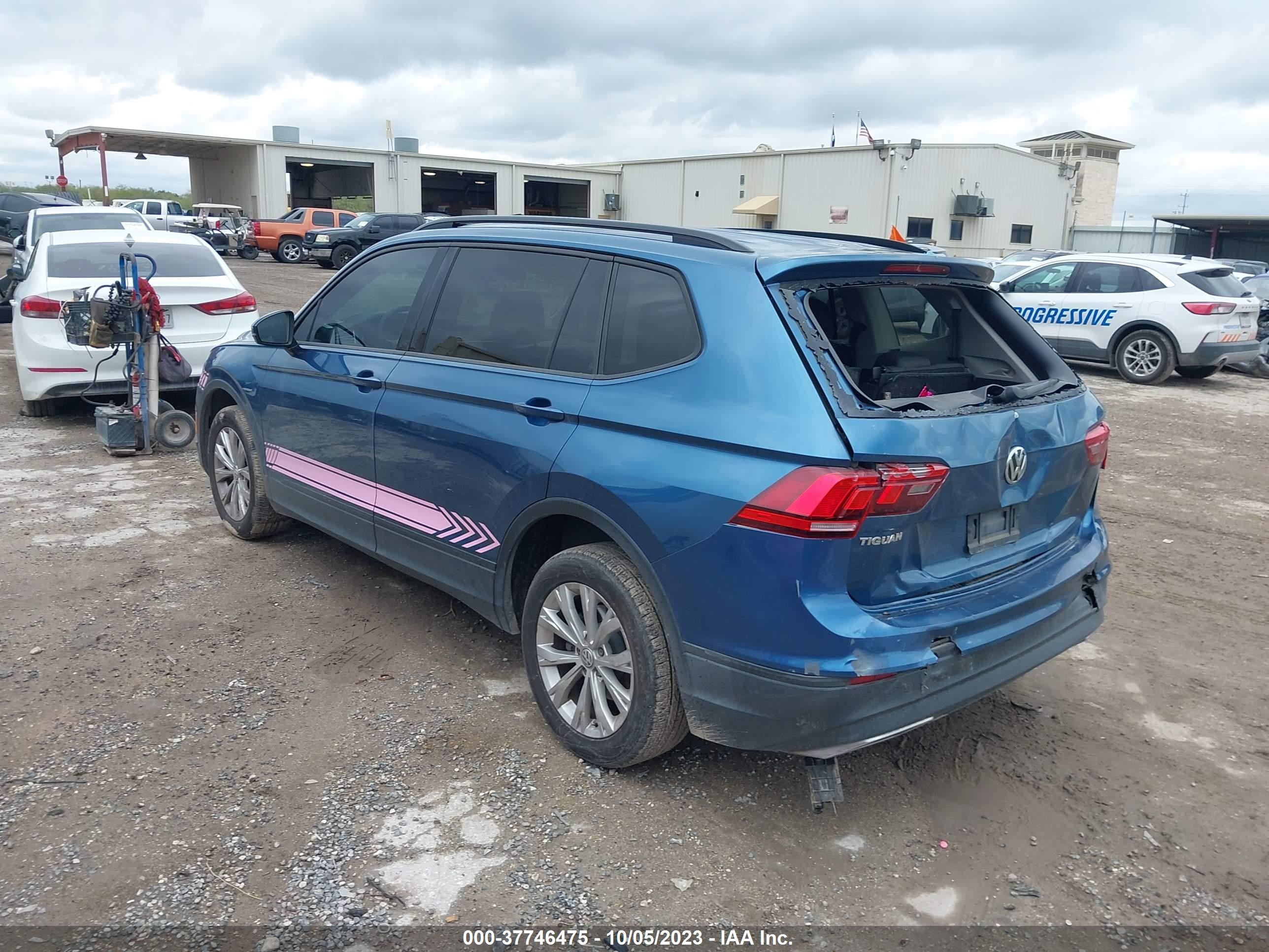 Photo 2 VIN: 3VV1B7AX4KM100798 - VOLKSWAGEN TIGUAN 