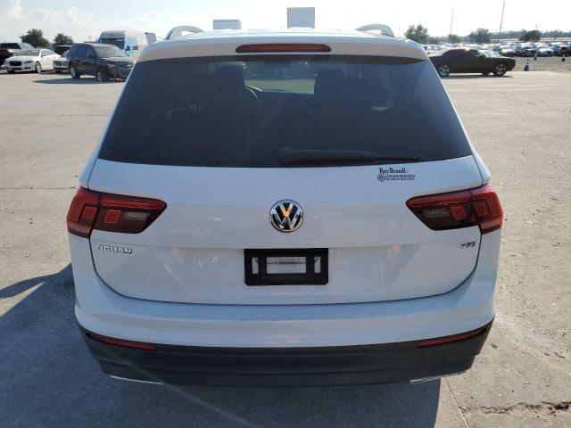 Photo 5 VIN: 3VV1B7AX6JM114927 - VOLKSWAGEN TIGUAN S 