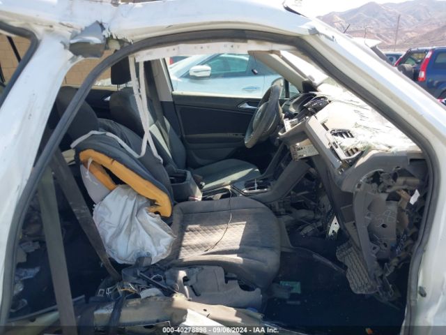 Photo 4 VIN: 3VV1B7AX7JM023908 - VOLKSWAGEN TIGUAN 