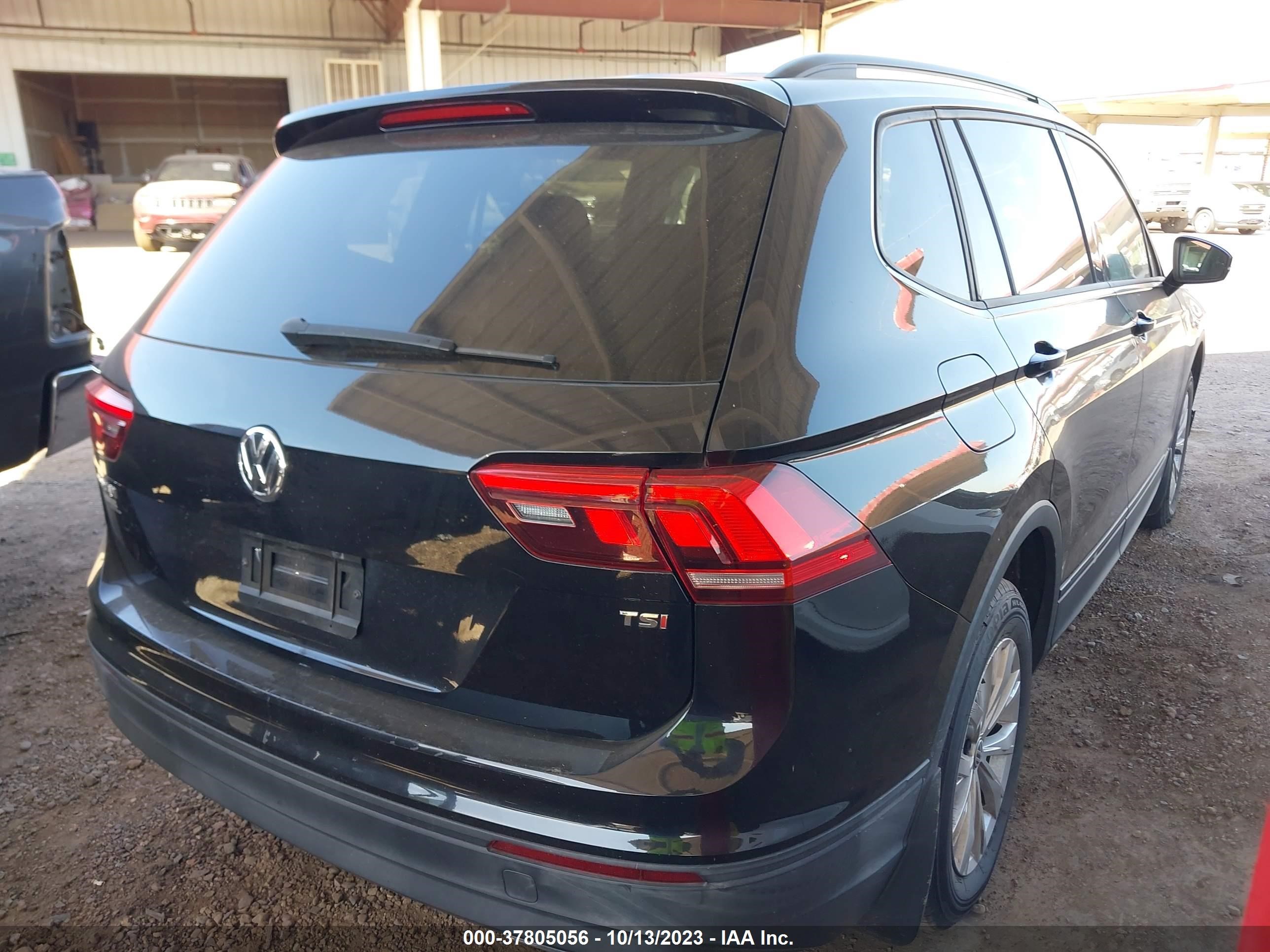 Photo 3 VIN: 3VV1B7AX7JM109235 - VOLKSWAGEN TIGUAN 