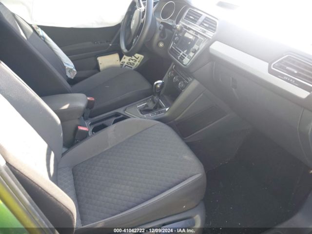 Photo 4 VIN: 3VV1B7AX7JM125306 - VOLKSWAGEN TIGUAN 