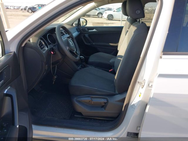 Photo 4 VIN: 3VV1B7AX8JM017762 - VOLKSWAGEN TIGUAN 