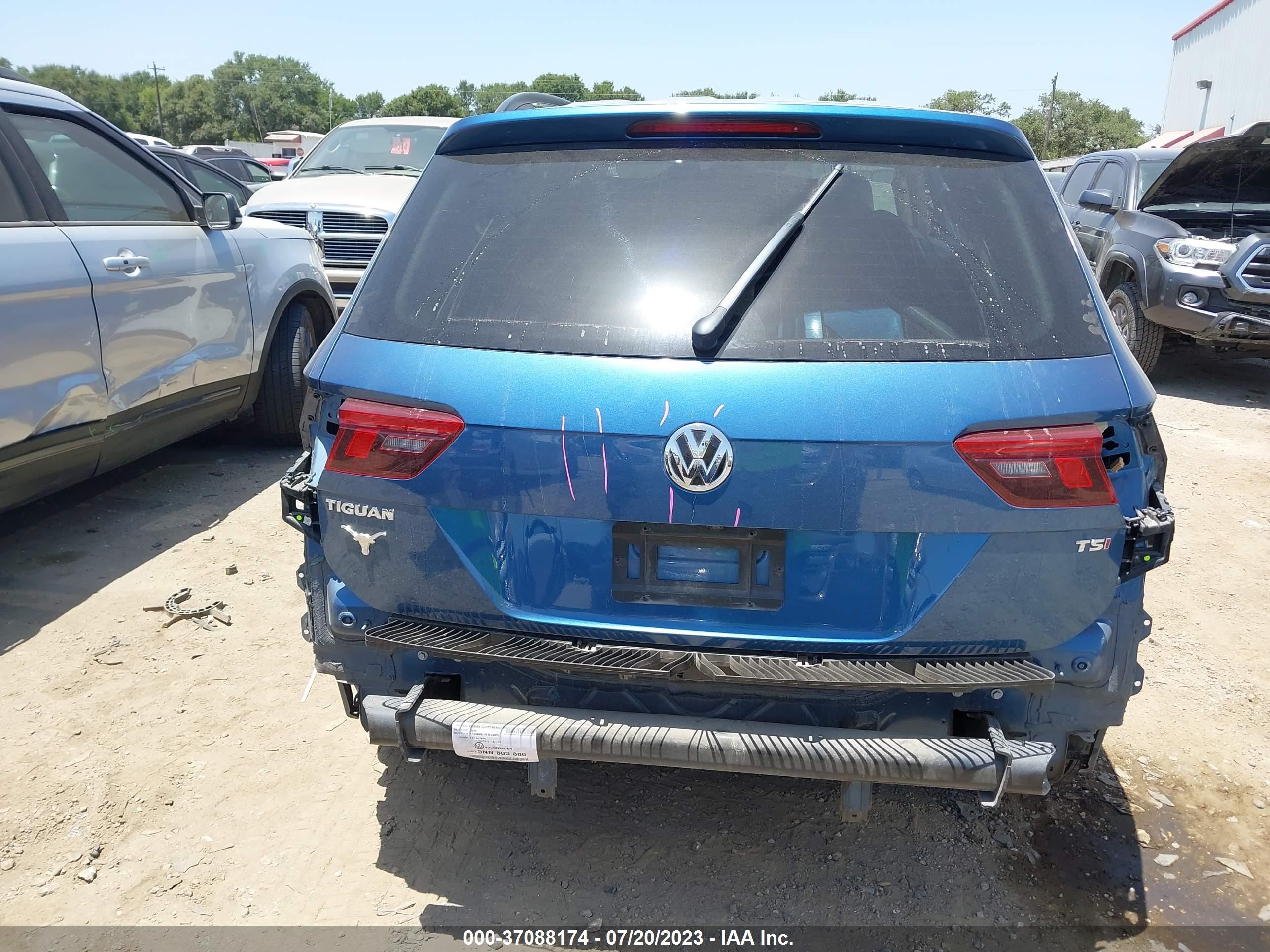 Photo 16 VIN: 3VV1B7AX9JM108698 - VOLKSWAGEN TIGUAN 