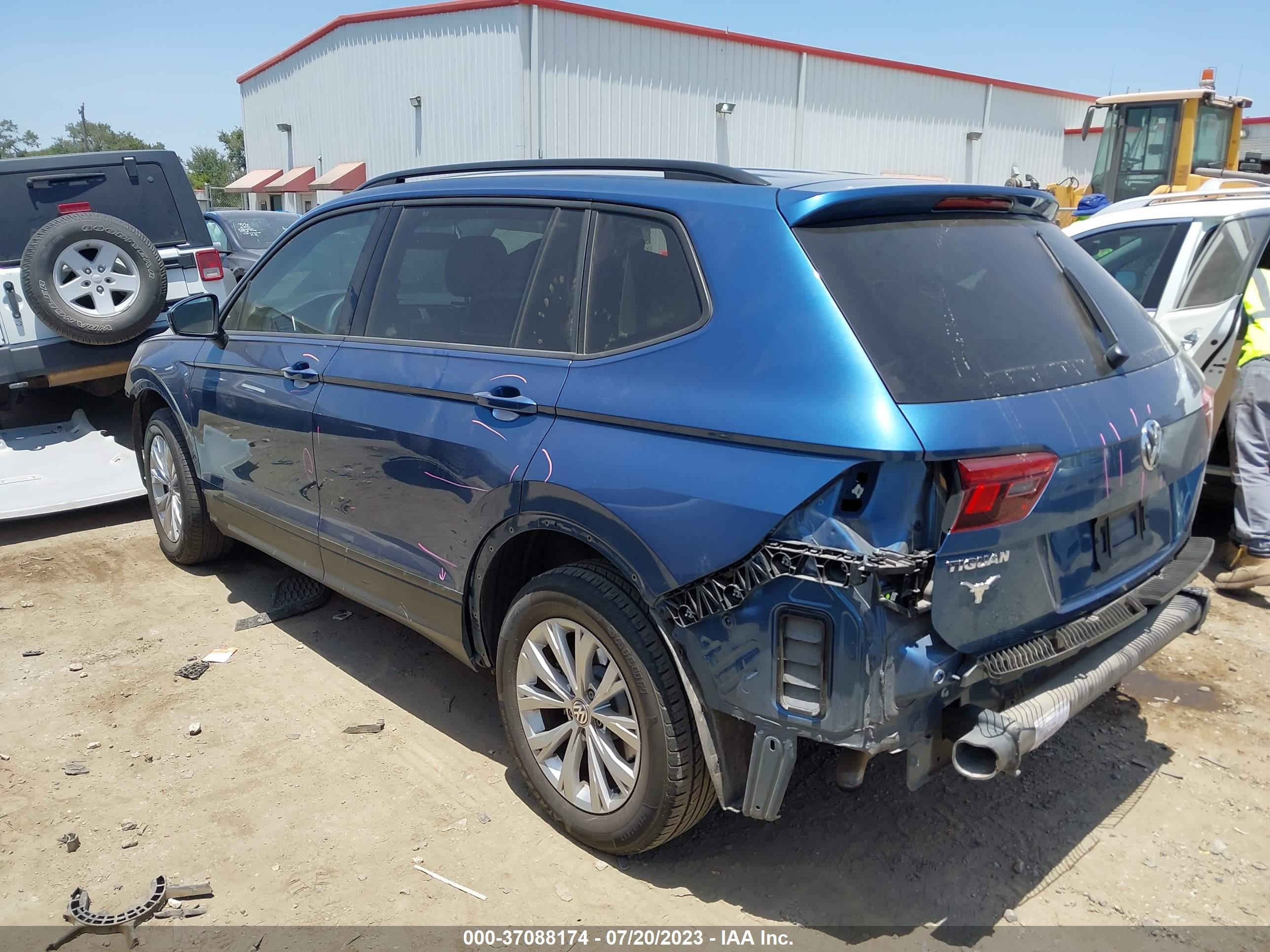 Photo 2 VIN: 3VV1B7AX9JM108698 - VOLKSWAGEN TIGUAN 