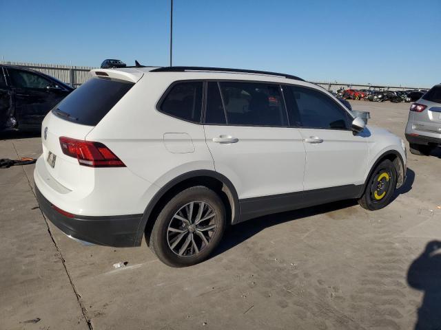 Photo 2 VIN: 3VV1B7AXXMM008890 - VOLKSWAGEN TIGUAN S 