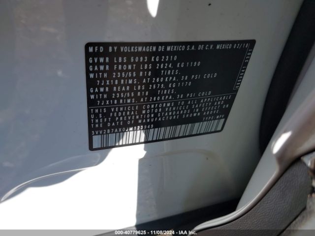 Photo 8 VIN: 3VV2B7AX0JM123949 - VOLKSWAGEN TIGUAN 