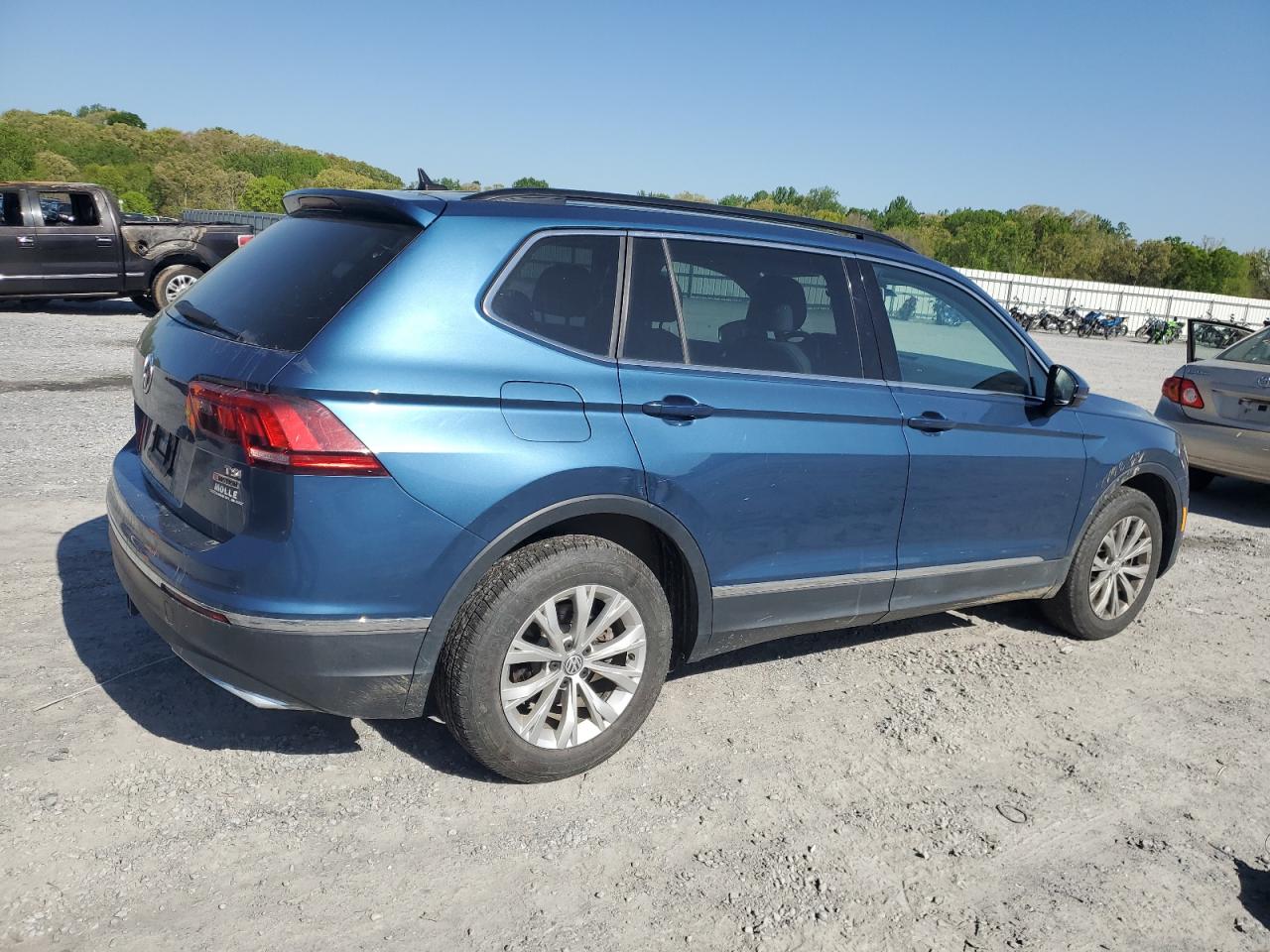 Photo 2 VIN: 3VV2B7AX0JM151198 - VOLKSWAGEN TIGUAN 