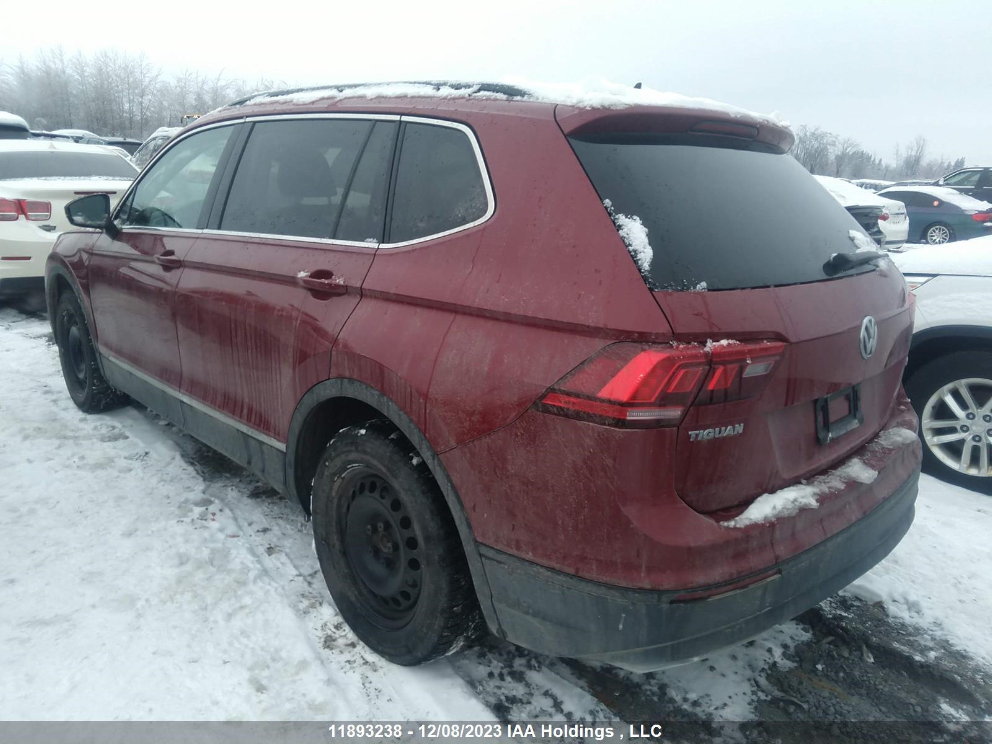 Photo 2 VIN: 3VV2B7AX0JM168972 - VOLKSWAGEN TIGUAN 