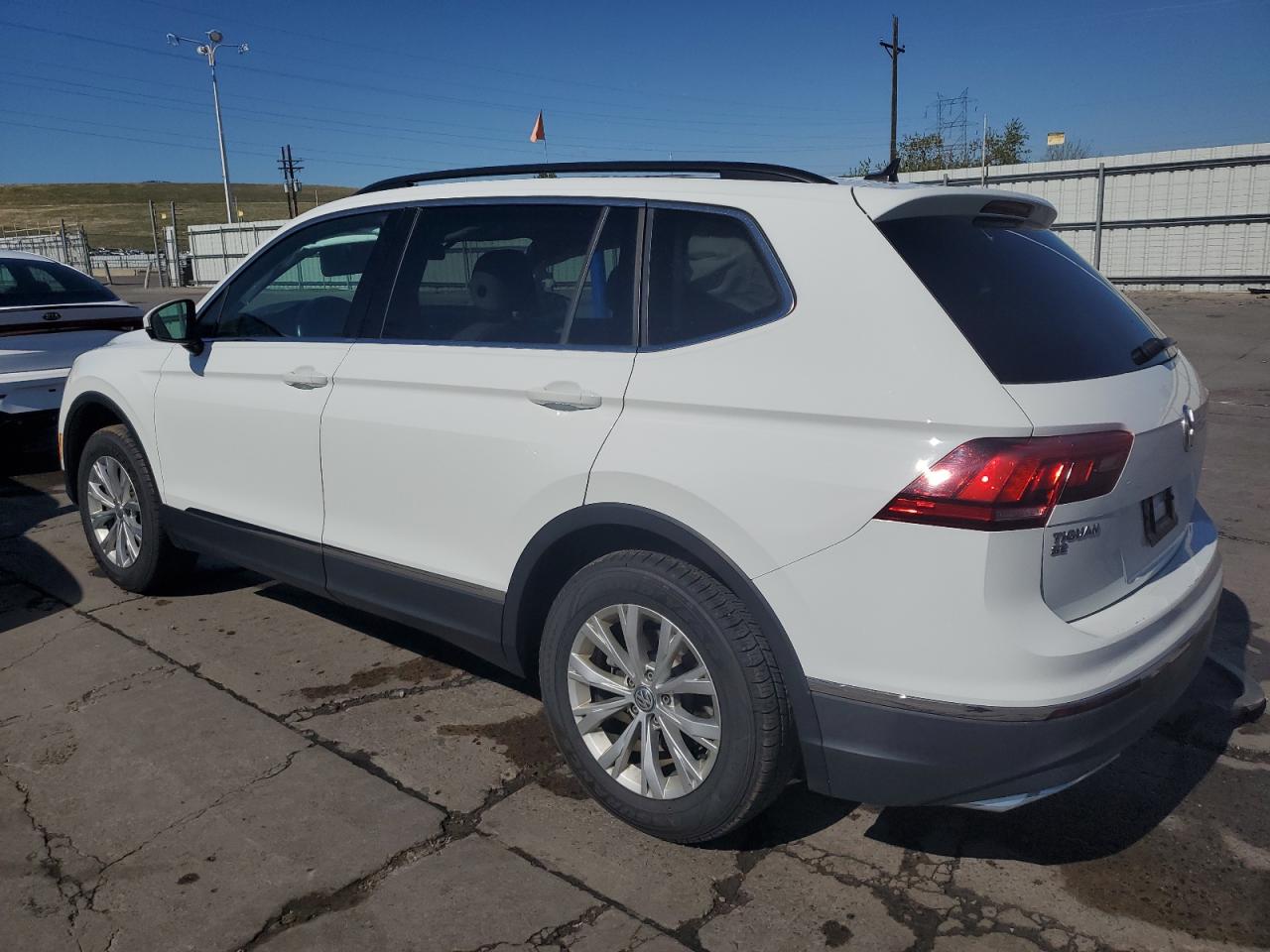 Photo 1 VIN: 3VV2B7AX0JM180958 - VOLKSWAGEN TIGUAN 