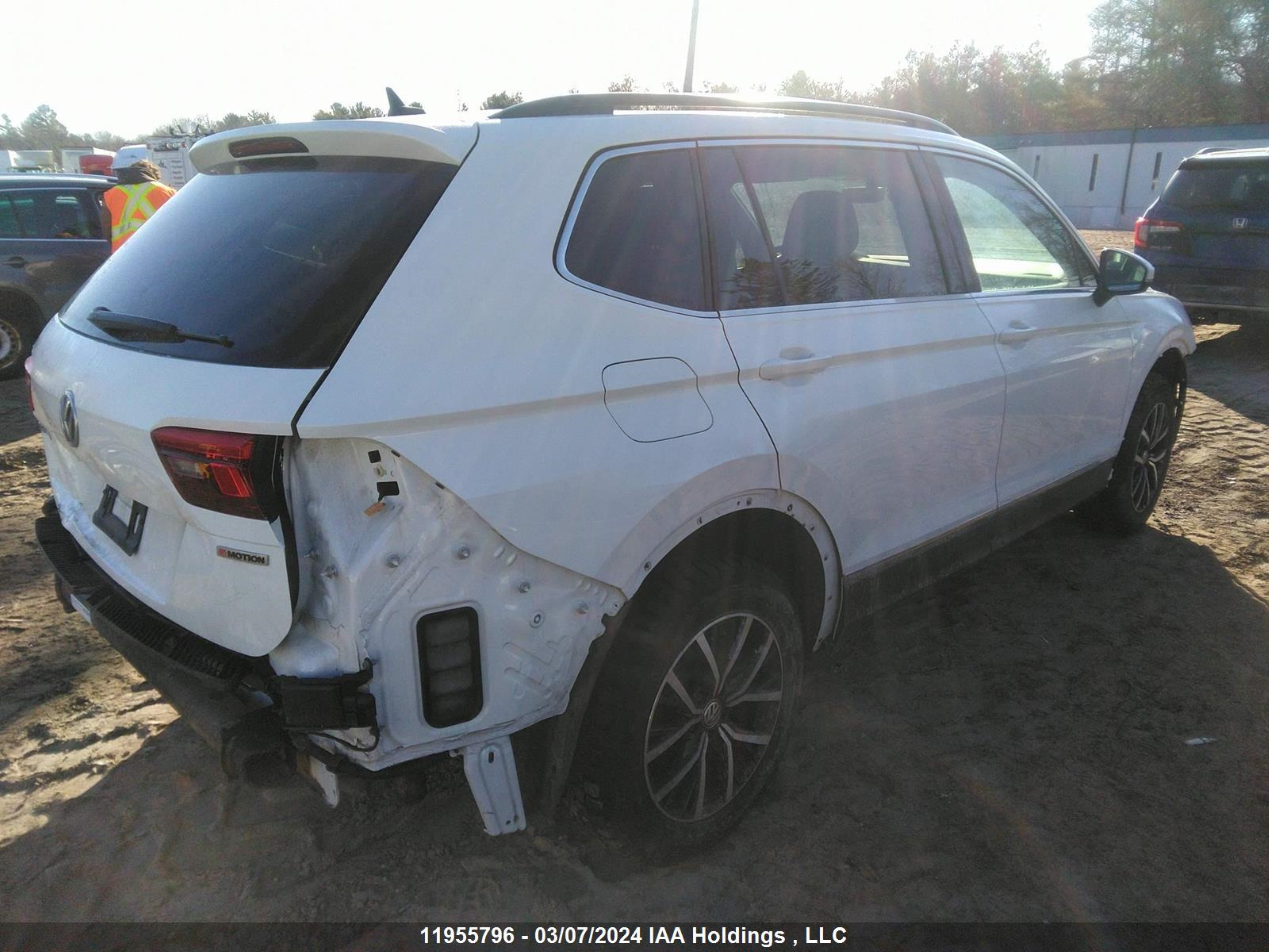 Photo 3 VIN: 3VV2B7AX0KM174014 - VOLKSWAGEN TIGUAN 