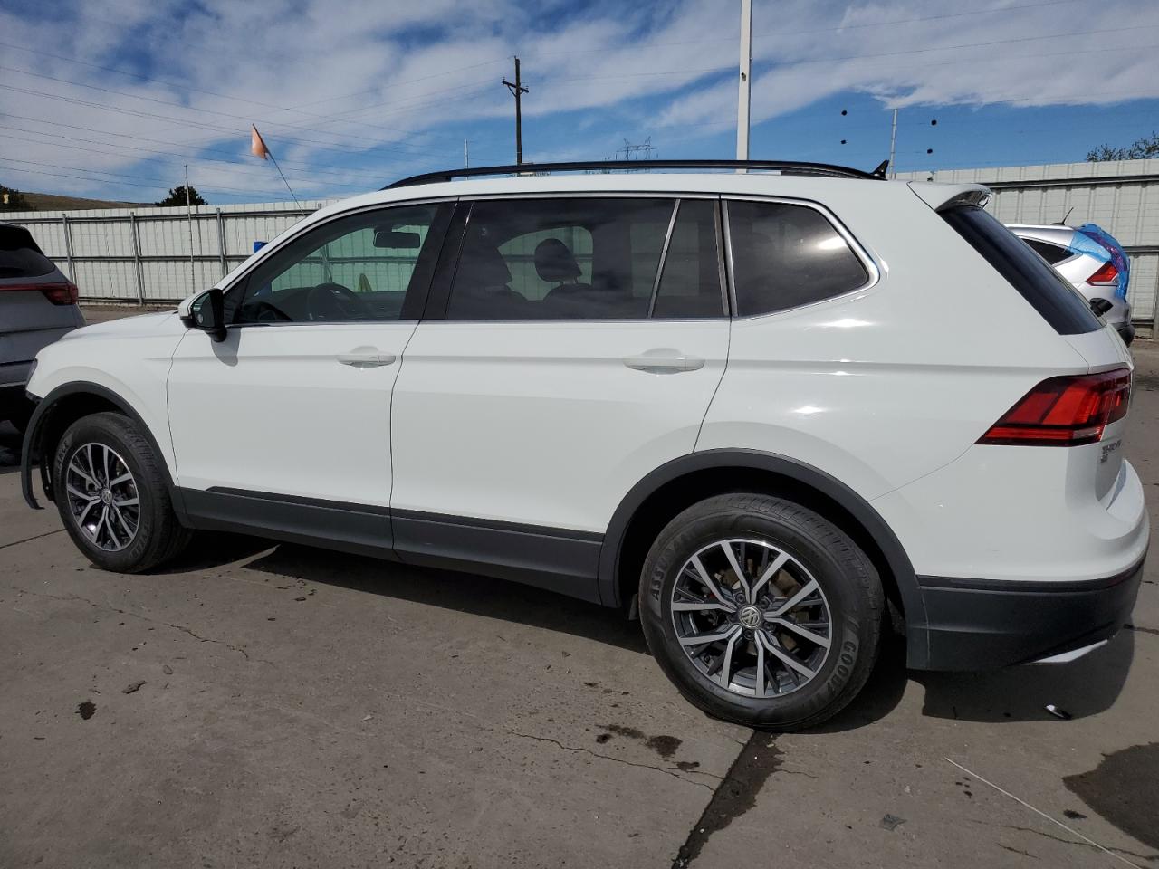 Photo 1 VIN: 3VV2B7AX0KM188608 - VOLKSWAGEN TIGUAN 