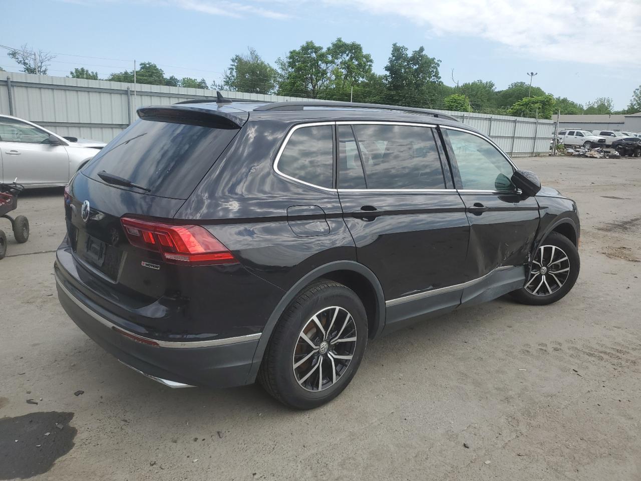 Photo 2 VIN: 3VV2B7AX0MM117198 - VOLKSWAGEN TIGUAN 