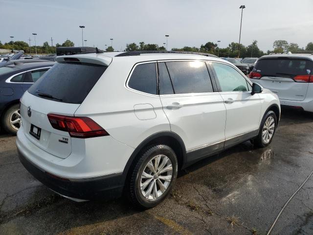 Photo 2 VIN: 3VV2B7AX1JM078925 - VOLKSWAGEN TIGUAN SE 