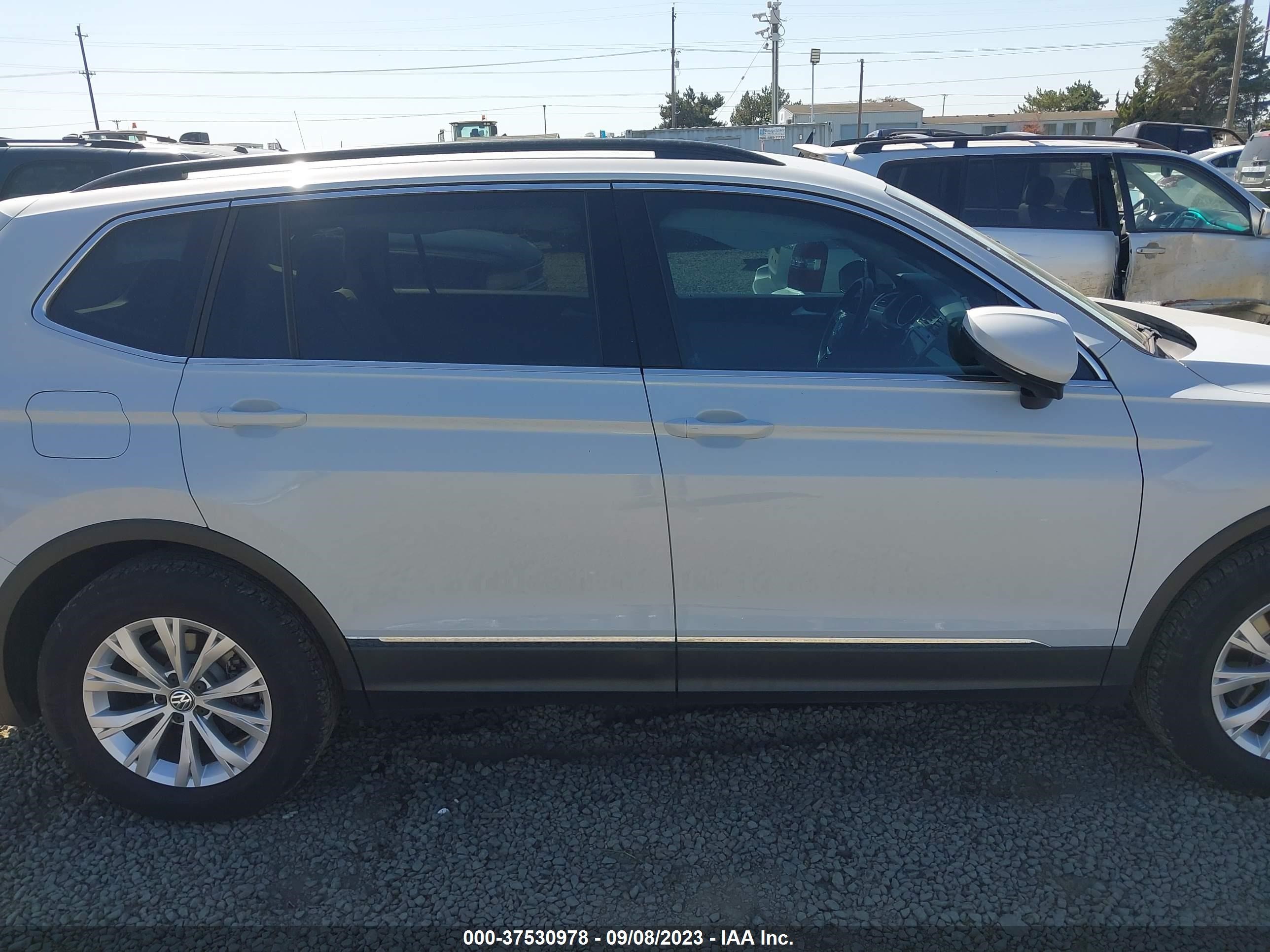 Photo 13 VIN: 3VV2B7AX1JM113141 - VOLKSWAGEN TIGUAN 