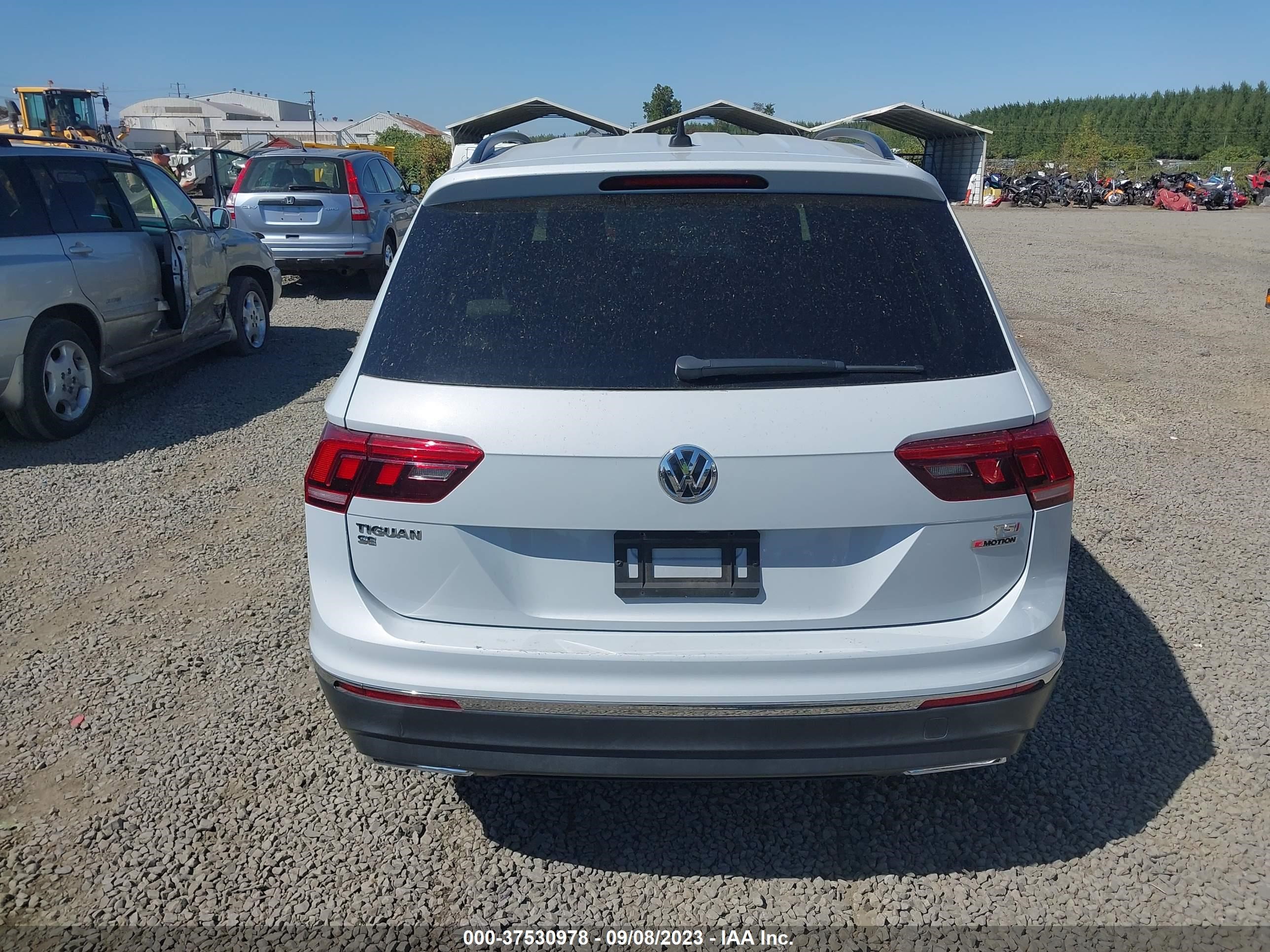 Photo 16 VIN: 3VV2B7AX1JM113141 - VOLKSWAGEN TIGUAN 