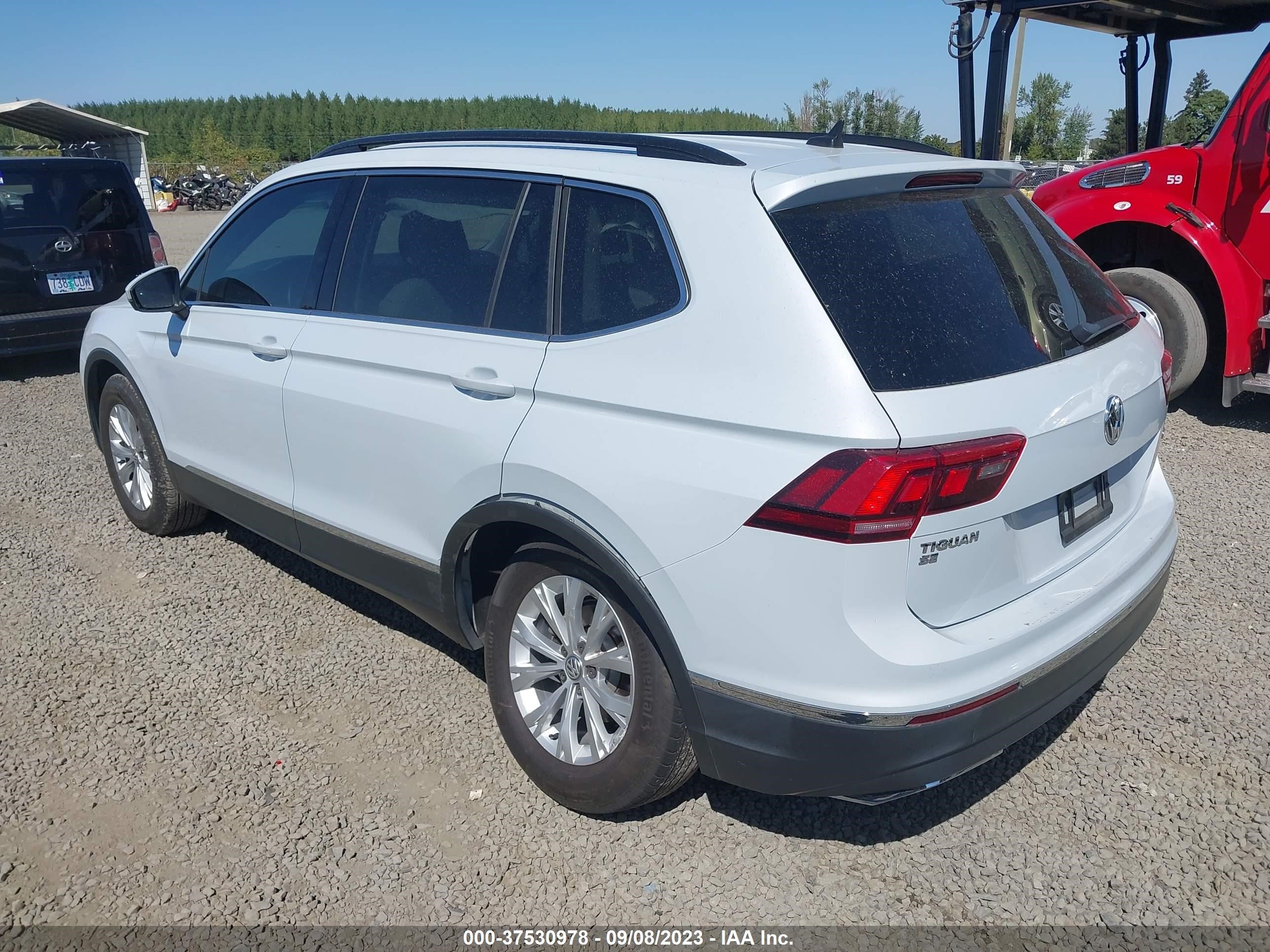 Photo 2 VIN: 3VV2B7AX1JM113141 - VOLKSWAGEN TIGUAN 