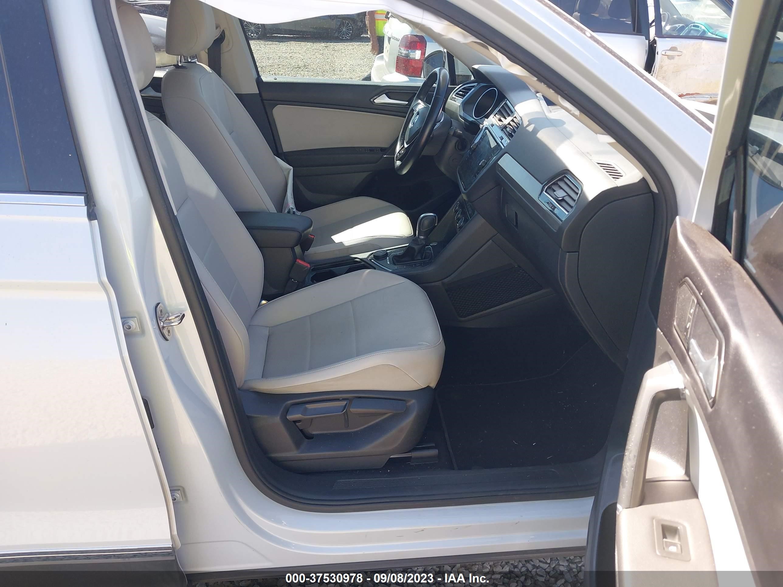 Photo 4 VIN: 3VV2B7AX1JM113141 - VOLKSWAGEN TIGUAN 