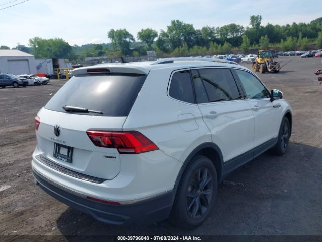 Photo 3 VIN: 3VV2B7AX1NM070412 - VOLKSWAGEN TIGUAN 