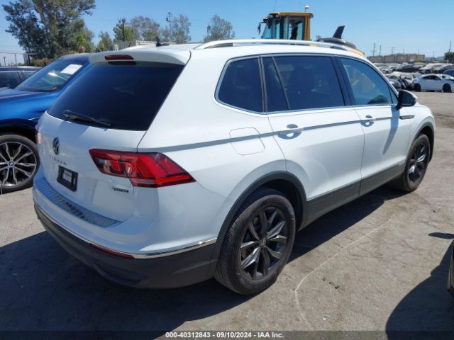 Photo 3 VIN: 3VV2B7AX1NM131127 - VOLKSWAGEN TIGUAN 