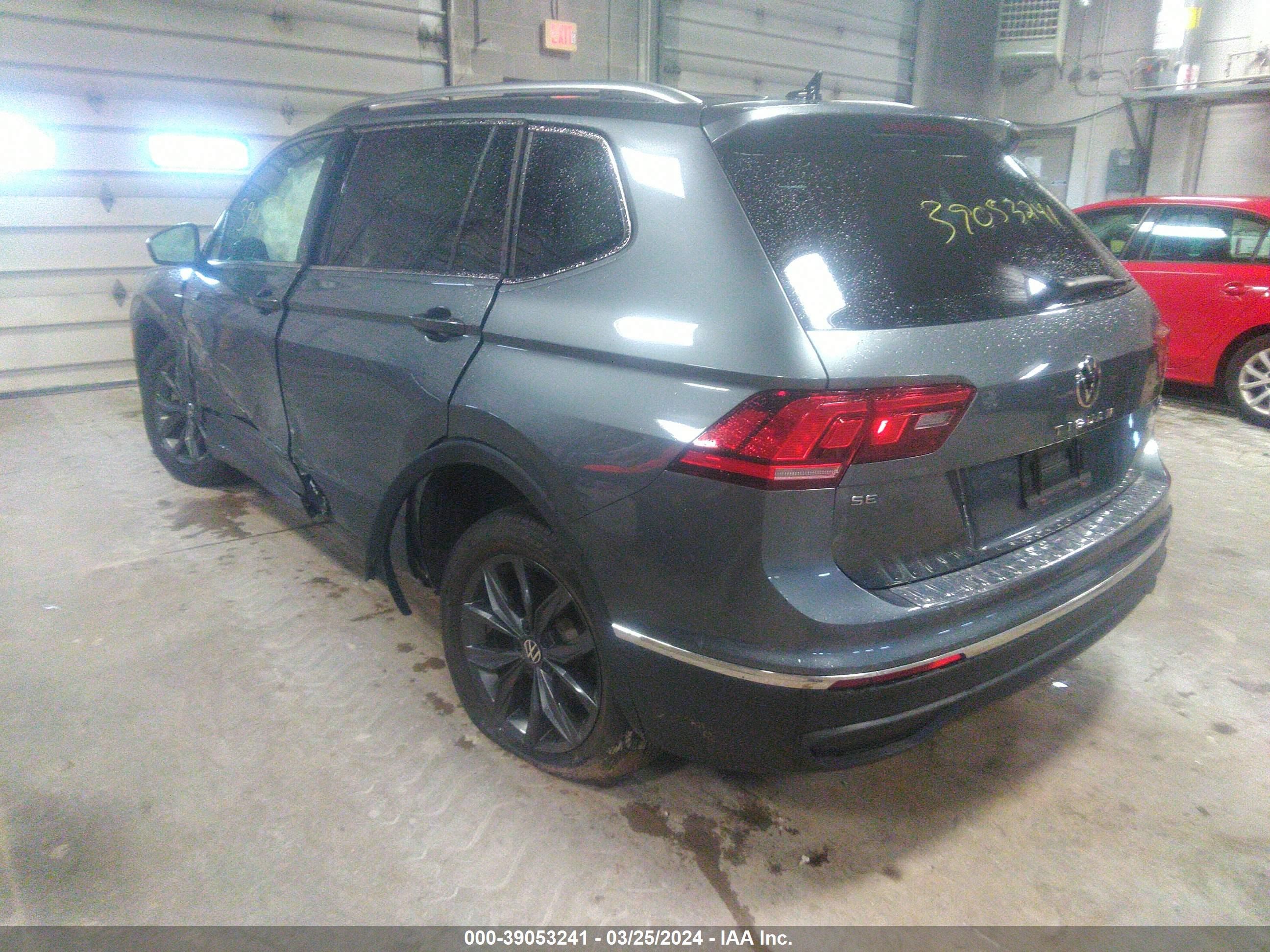 Photo 2 VIN: 3VV2B7AX1NM152463 - VOLKSWAGEN TIGUAN 